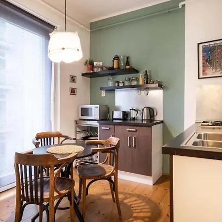 Διαμέρισμα Cosy And Spacious In The Center *