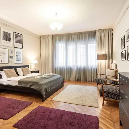 Διαμέρισμα Cosy And Spacious In The Center